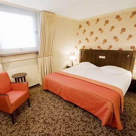 Walsum 3* Rotterdam