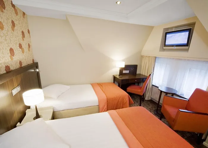 Walsum 3* Роттердам